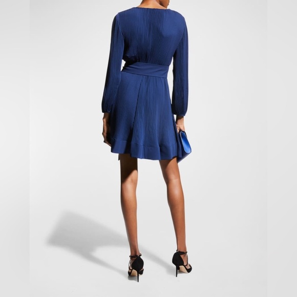 Milly
Liv Pleated Dress - Picture 5 of 6